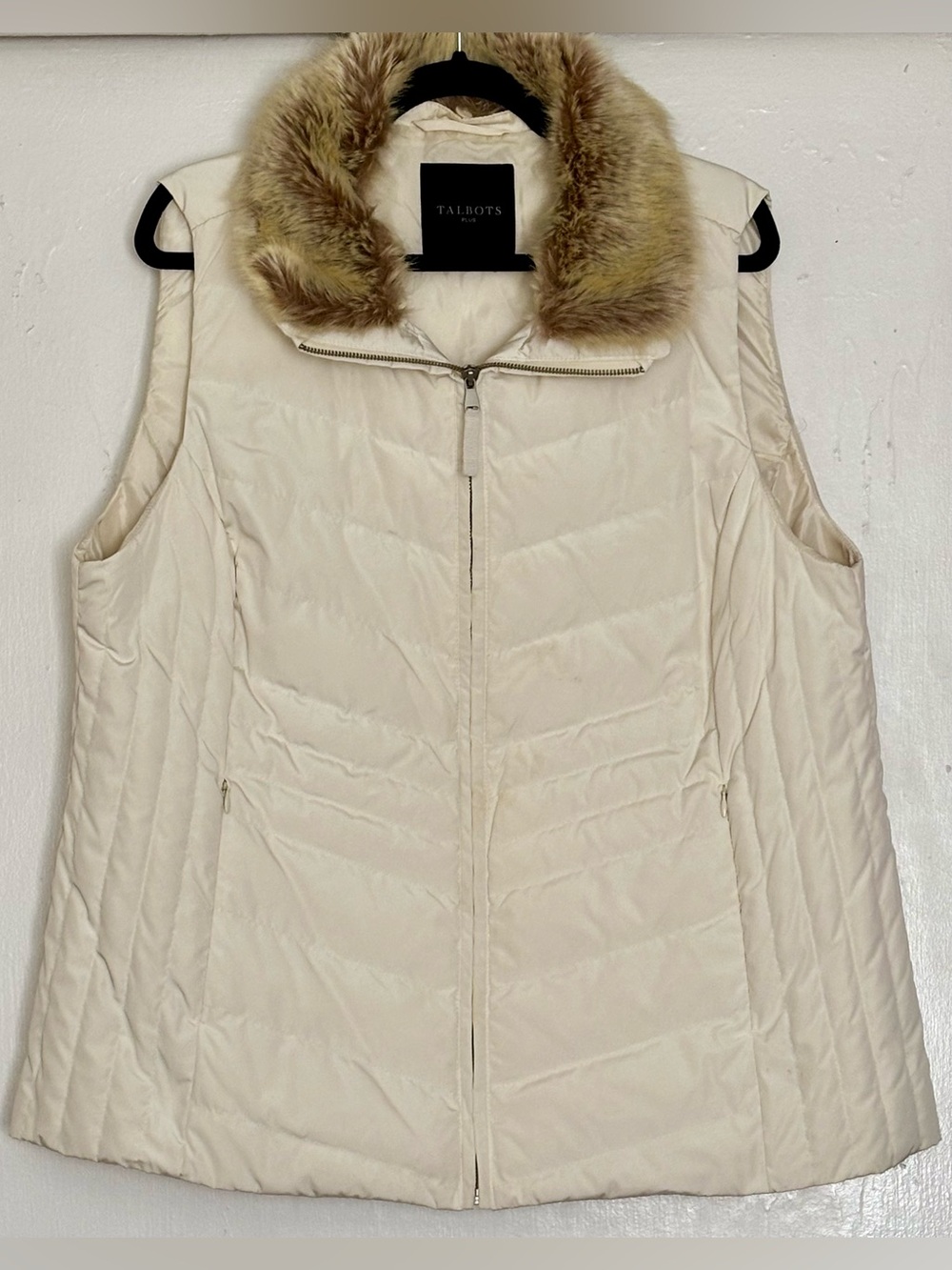 Talbots Faux Fur Collar Down Puffer Vest White Size 1X